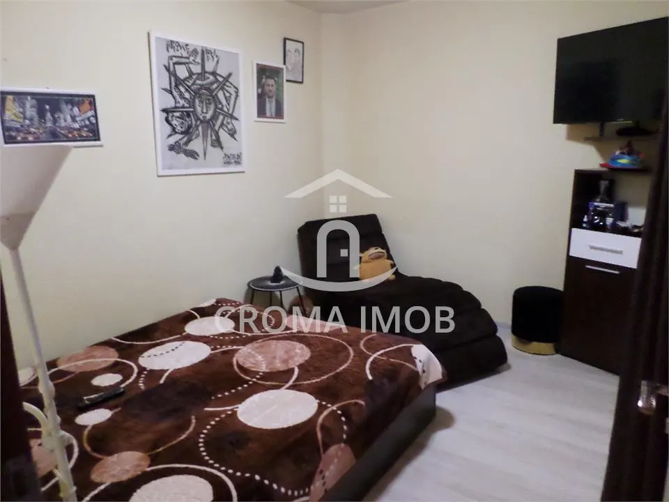 Vanzare apartament spatios 3 camere mobilat Ploiesti str Marasesti - foto 12