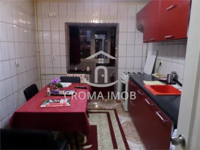 Vanzare apartament spatios 3 camere mobilat Ploiesti str Marasesti - foto 14