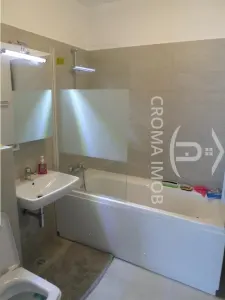 CromaImob Inchiriere apartament 3 camere, bloc  nou,zona Nord MRS - foto 17