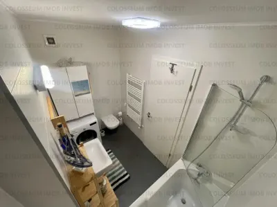 Apartament 2 camere, decomandat - zona Tractorul - foto 5