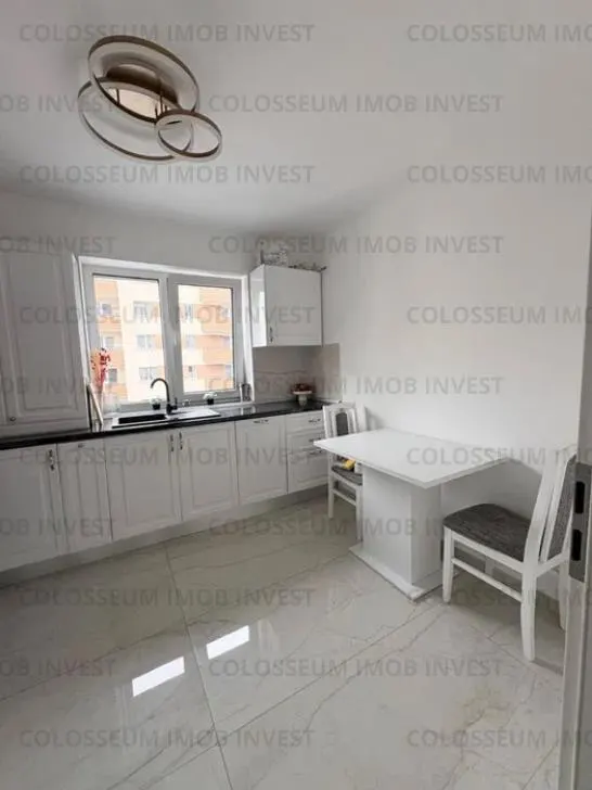 Apartament 2 camere, decomadat - zona Tractorul - foto 3