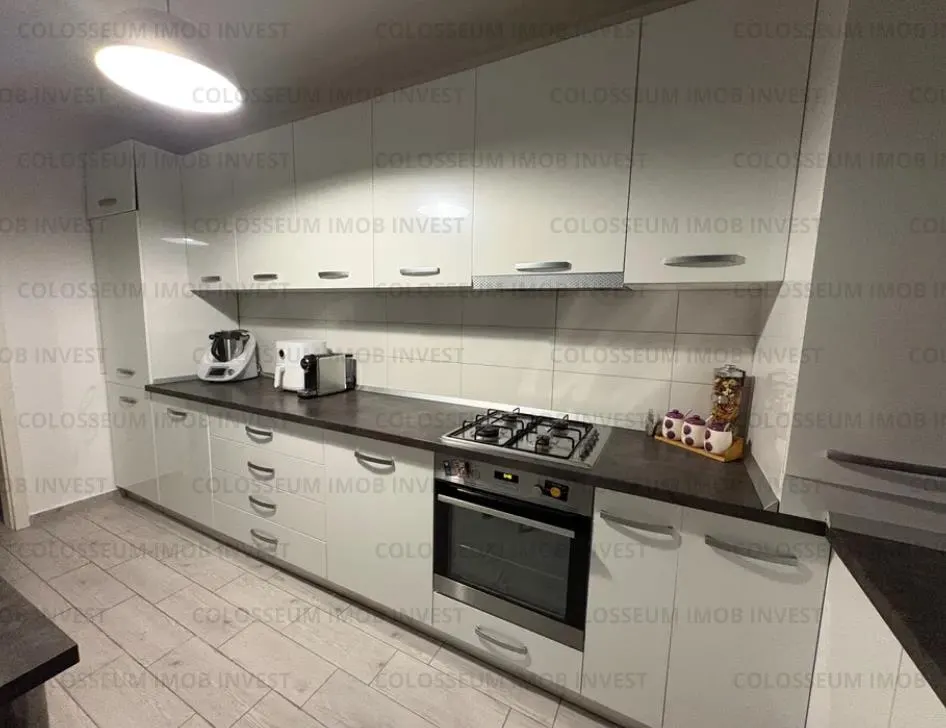 Apartament 2,5 camere, decomandat - zona Avantgarden - foto 3