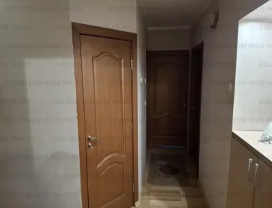 Apartament 3 camere, decomandat - zona Centrul Civic - foto 6