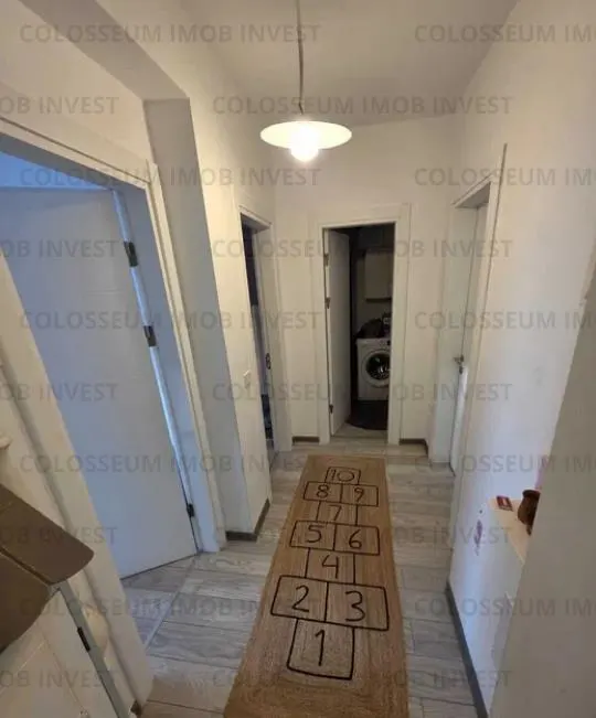 Apartament 3 camere, decomandat - zona Tractorul - foto 5