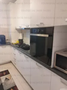Apartament 2 camere,decomandat - zona Tractorul - foto 4