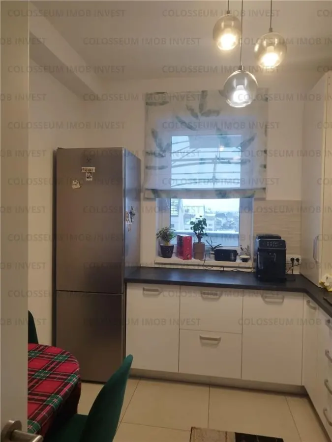 Apartament 2 camere,decomandat - zona Tractorul - foto 5