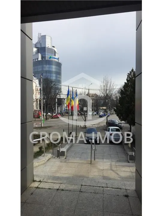 Inchiriere spatiu comercial Ploiesti ultracentral banca - foto 2