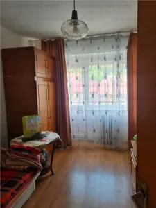 Apartament 3 camere, decomandat - zona Racadau - foto 11