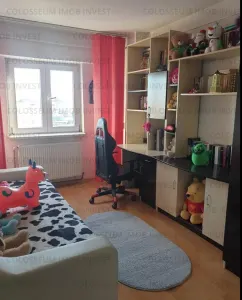 Apartament 3 camere, decomandat - zona Astra - foto 2
