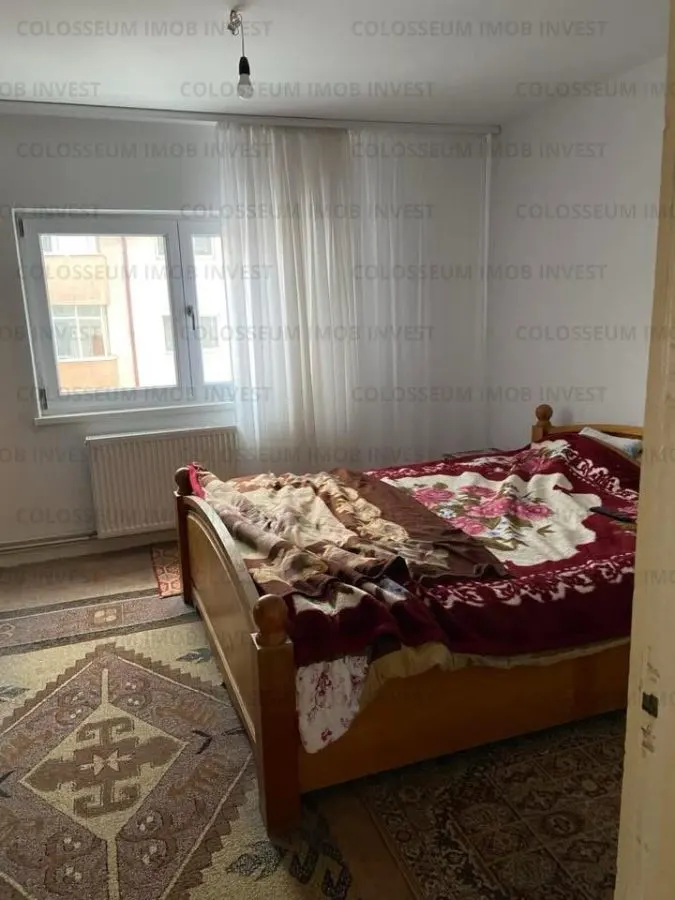 Apartament 3 camere, decomandat - zona Noua - foto 1