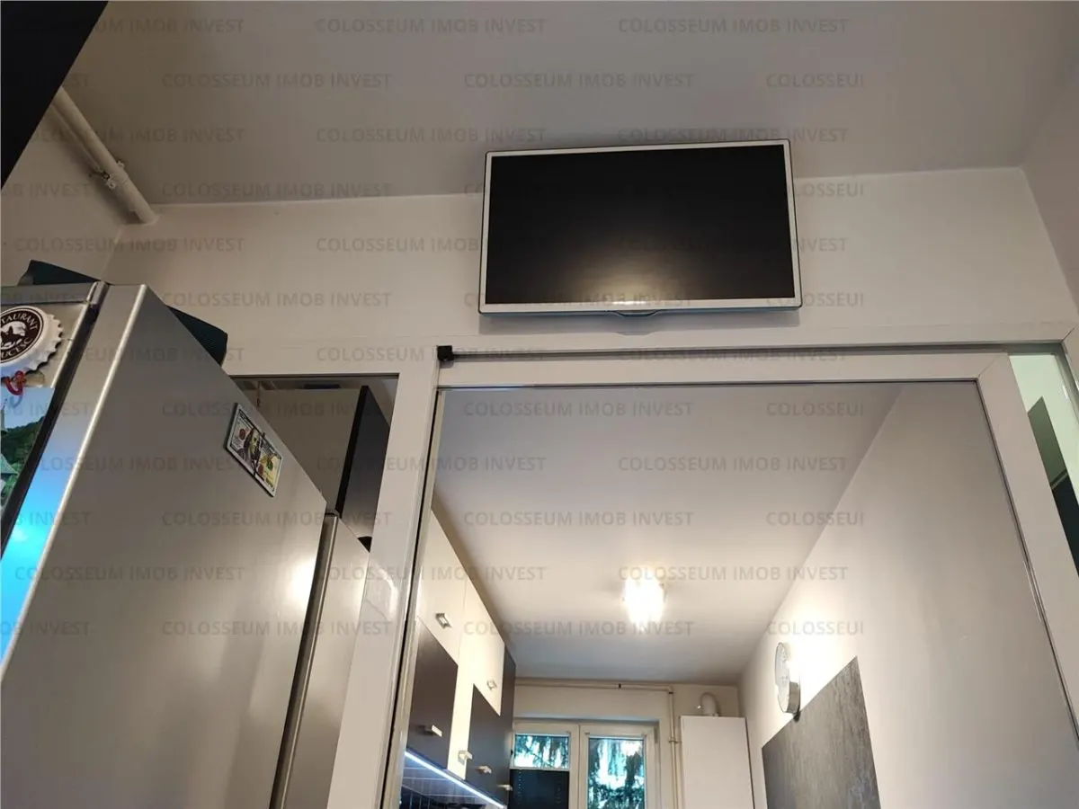 Apartament 3 camere, semidecomandat - zona Astra - foto 25