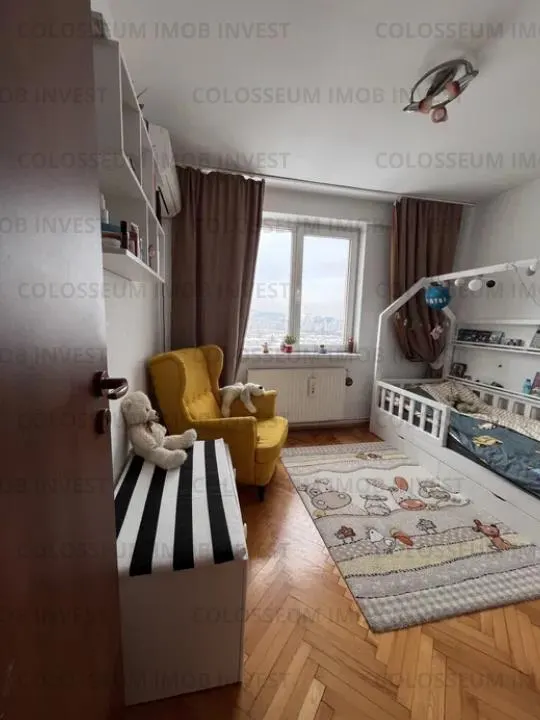 Apartament 3 camere, decomandat - zona Vlahuta - foto 5