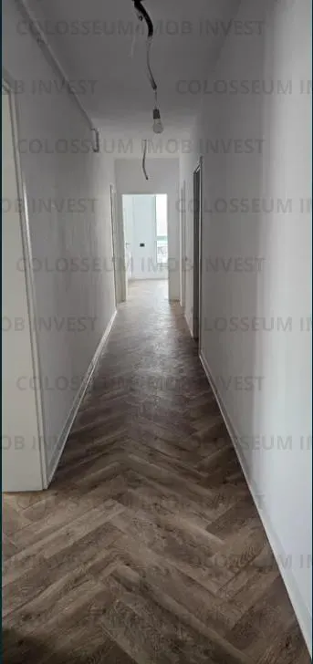 Apartament 3 camere, decomandat - zona Tractorul - foto 4