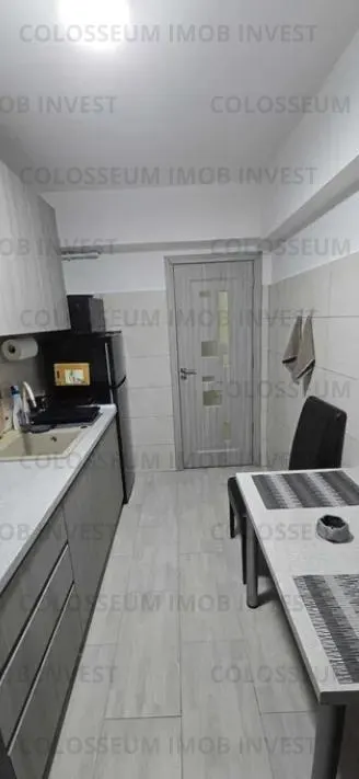 Apartament 2 camere, semidecomandat - zona Garii - foto 6