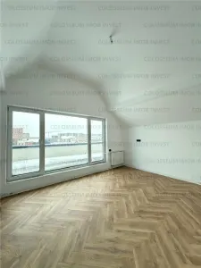 Apartament 3 camere+90mp terasa-zona Tractorul - foto 1