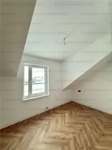 Apartament 3 camere+90mp terasa-zona Tractorul - foto 3