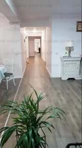Penthouse cu 5 camere, decomandat - zona Noua - foto 2