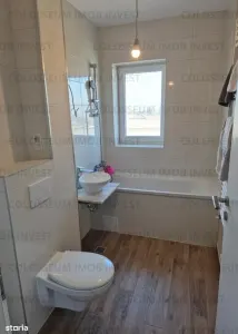 Penthouse cu 4 camere, decomandat - zona Tractorul - foto 11