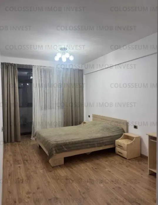 Apartament 3 camere, decomandat - zona Tractorul - foto 2
