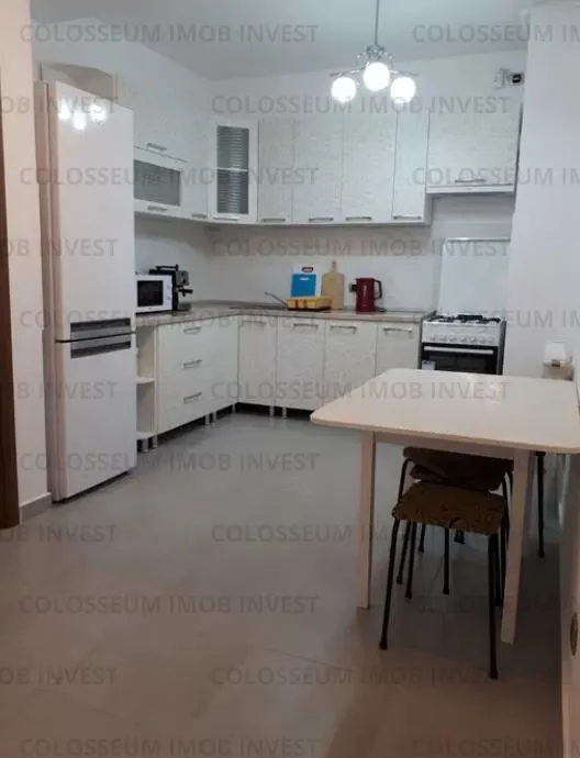 Apartament 3 camere, decomandat - zona Tractorul - foto 4