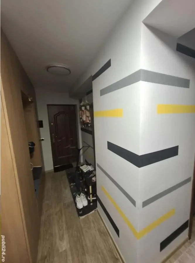Apartament 3 camere, decomandat - zona Tractorul - foto 9