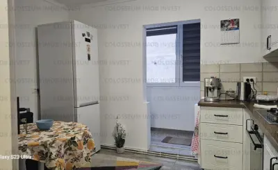 Apartament 2 camere, decomandat - zona Tractorul - foto 5