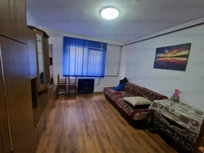 Camera de camin cu baie si bucatarie - zona Tractorul - foto 2