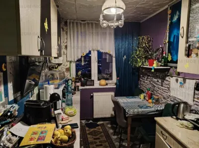 Apartament 2 camere, decomandat - zona Tractorul - foto 3