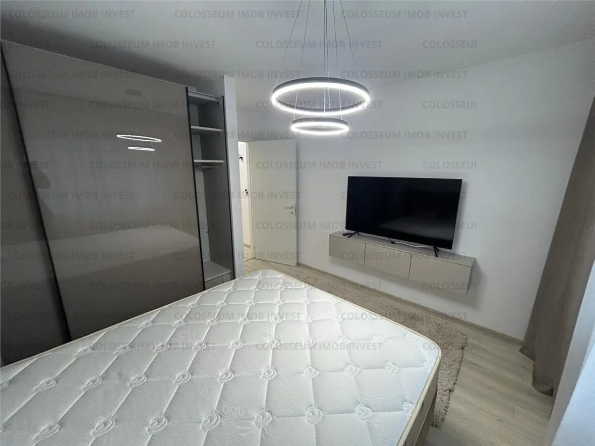 Apartament 3 camere, decomandat - zona Tractorul - foto 1