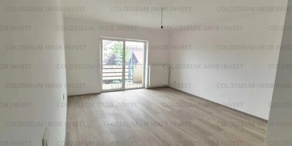 Apartament 2 camere, decomandat - zona Tractorul - foto 2