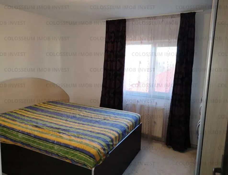 Apartament 4 camere, decomandat - zona Bartolomeu - foto 3