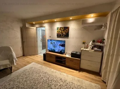 Apartament 2 camere, decomandat - zona Scriitorilor - Brasov
