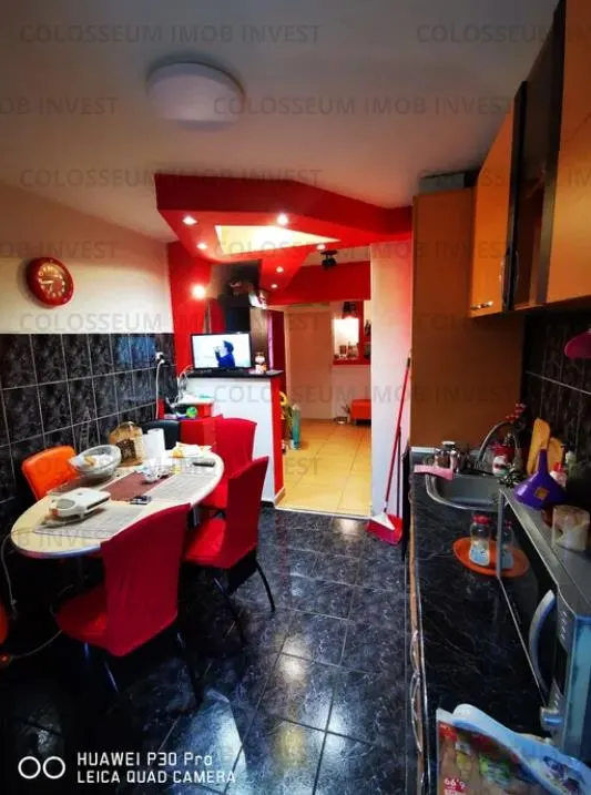 Apartament 4 camere, decomandat - zona Triaj - foto 3