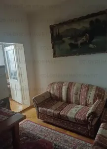 Apartament 4 camere, decomandat - zona Centru Istoric - foto 2