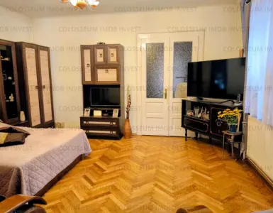 Apartament 3 camere, decomandat - zona Schei - Brasov