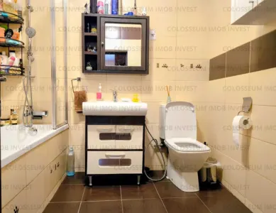 Apartament 3 camere, decomandat - zona Schei - foto 3