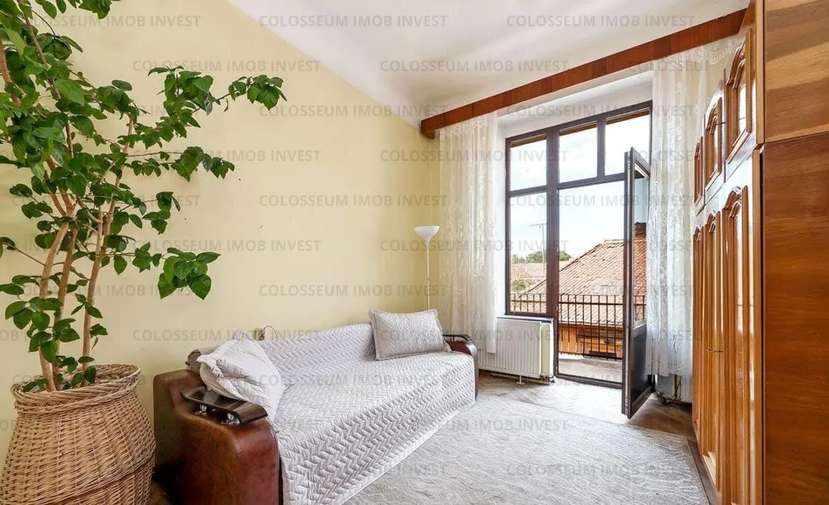 Apartament 6 camere, semidecomandat - zona Centru Istoric - foto 4