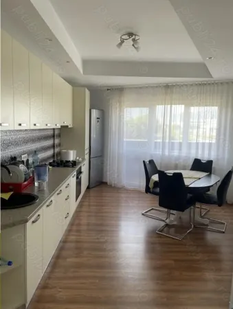 Apartament 3 camere Brașov - poza 4