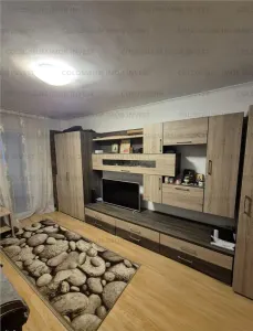 Apartament 2 camere, decomandat - zona Astra - foto 2