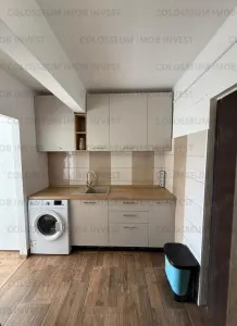 Camera de camin, cu baie si bucatarie - zona Tractorul - foto 3
