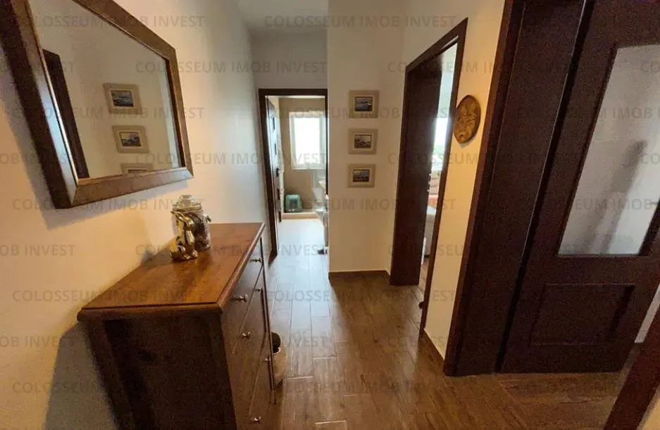 Apartament 4 camere, decomandat - zona Sanpetru - foto 9