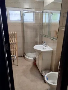 Apartament 2 camere,semidecomandat - zona Astra - foto 12