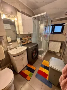Apartament 3 camere, decomandat - Sanpetru, complex Roca Village - foto 9