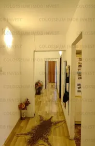 Apartament 5 camere, decomandat - zona Tractorul - foto 5