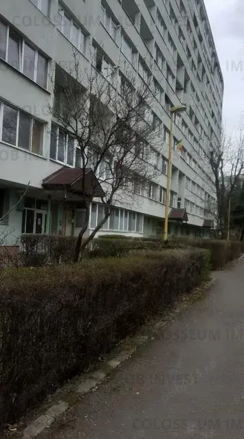 Apartament 2 camere, semidecomandat - zona Astra - foto 6
