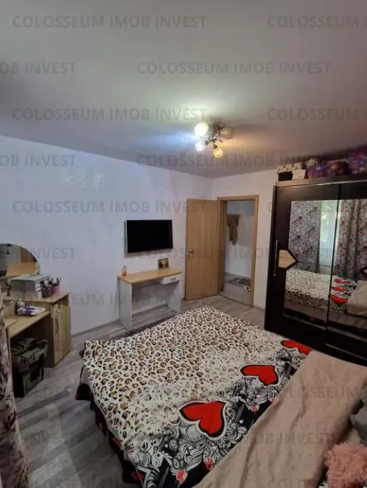 Apartament 2 camere, semidecomandat - zona Tractorul - foto 4