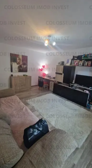 Apartament 2 camere, decomandat - zona Racadau - foto 2