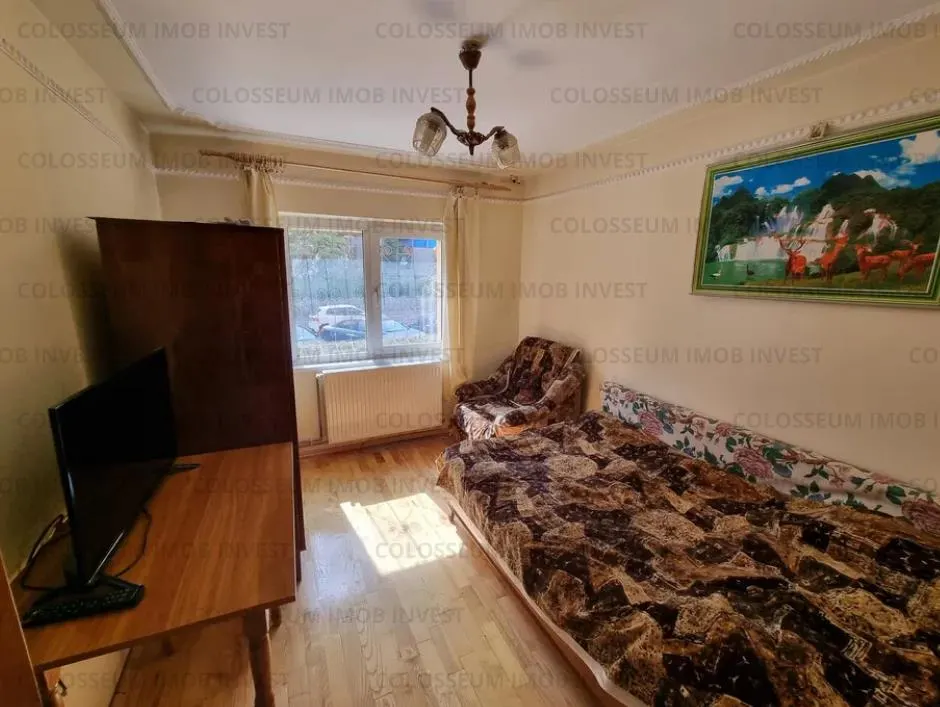 Apartament 3 camere, decomandat - zona Racadau - foto 2