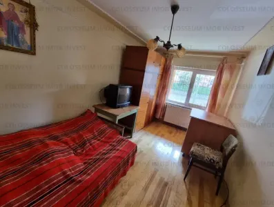 Apartament 3 camere, decomandat - zona Racadau - foto 3