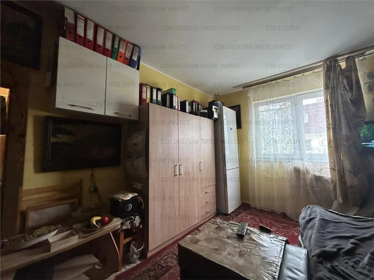 Apartament 2 camere, semidecomandat - zona Florilor - foto 1